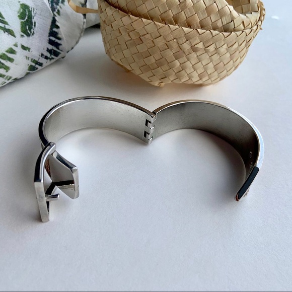 Faux snakeskin belt buckle bangle bracelet - Picture 4 of 6